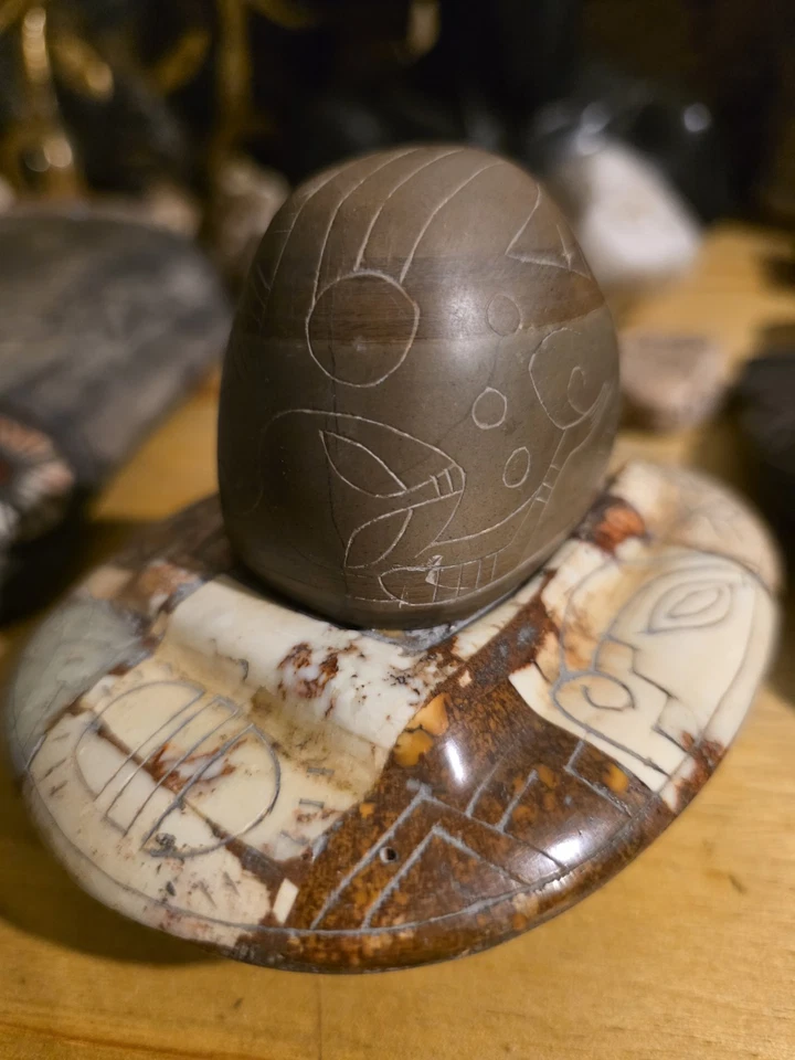 Ojuelos México Pre-Maya Antigua Piedra Extraterrestre Talla OVNI Nave Espacial con Ocupante Foto 2 de 4