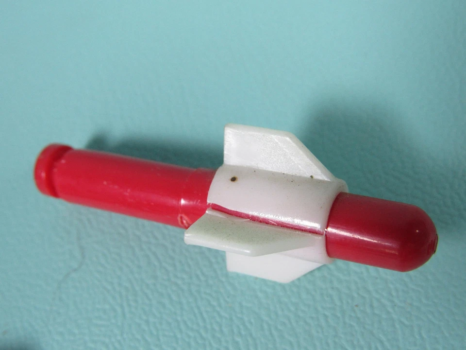 Lote de 2 De Colección 1981 Kamco Saturn Júpiter Robot 13" MISIL ROJO Arma Parte Foto 3 de 4