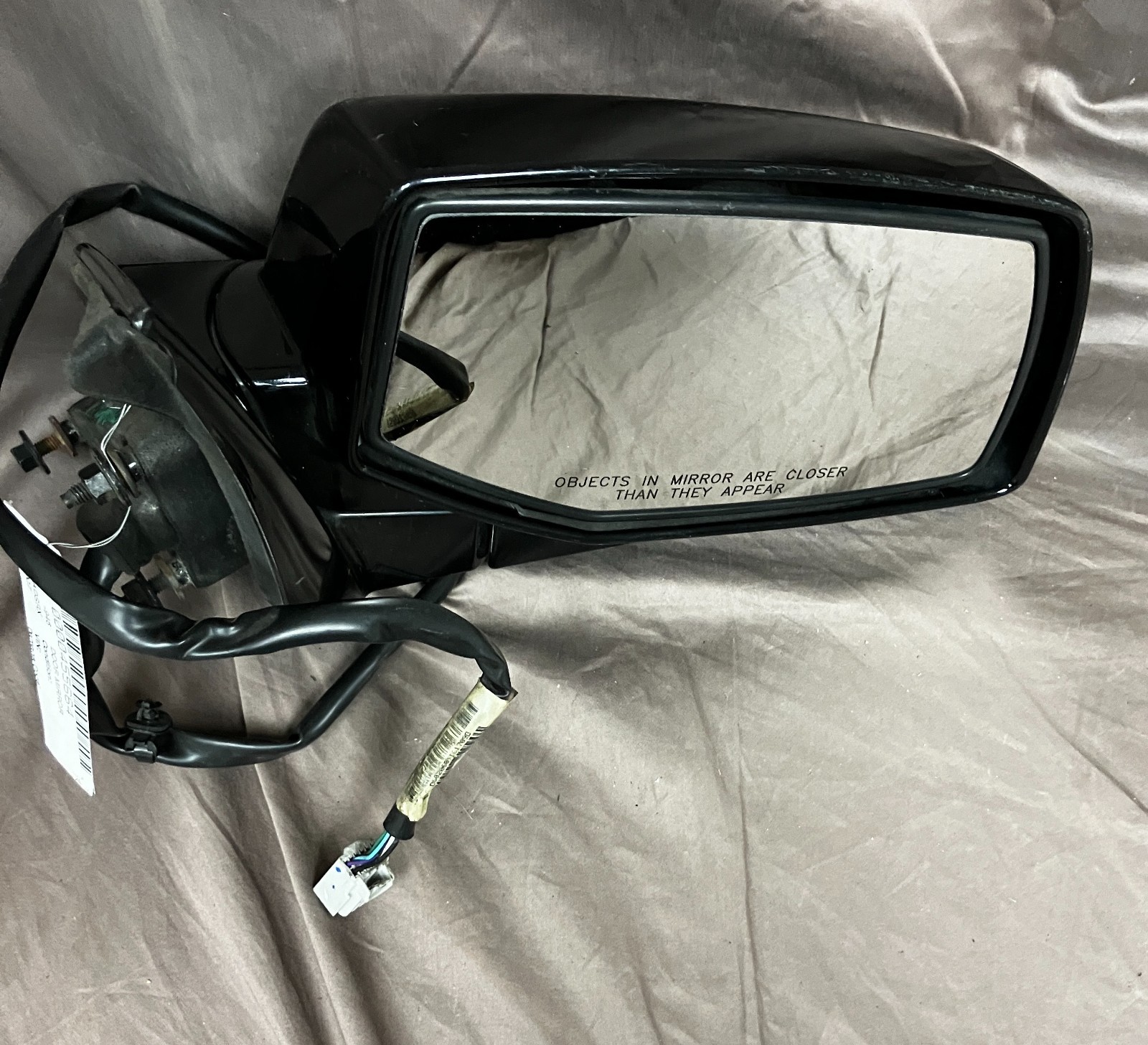 OEM, Side Mirror Assembly RH Passenger Black 2007 Cadillac SRX