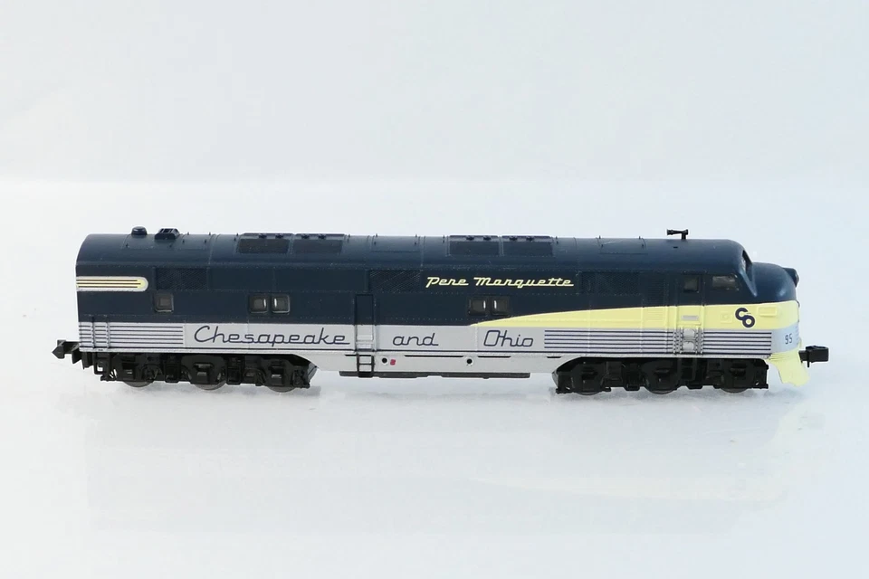 Life Like 7009 N Scale DC Locomotive Chesapeake & Ohio 95 F7 C&O - Image 2 of 4