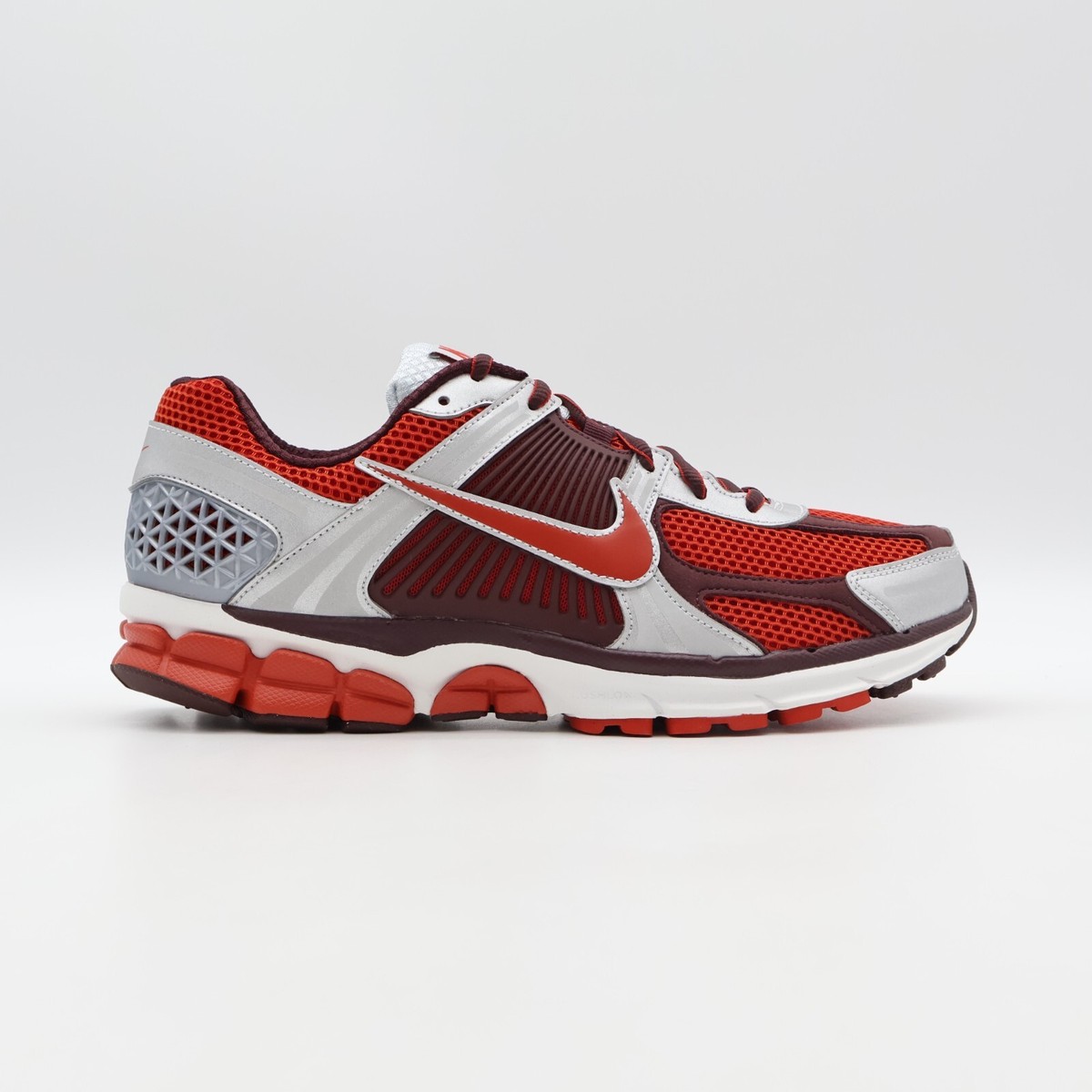 FN7778-600 Nike Zoom Vomero 5 Mystic Red and Platinum
