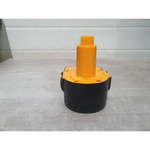 DC9071 Power Tool Battery Pack Yellow & Black Ni-MH 12-Volt 3000mAh Rechargeable - Picture 6 of 9