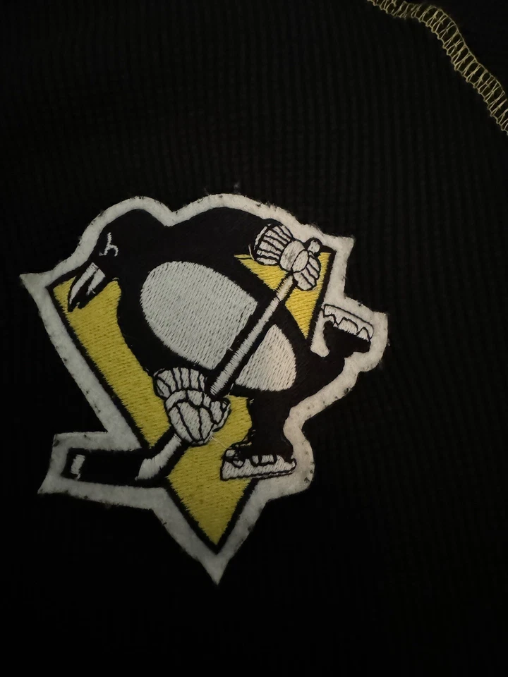 Red Jacket Men's Sweater Black Sz L 100% Cotton Thermal Pittsburgh Penguin Logo - Image 4 of 4