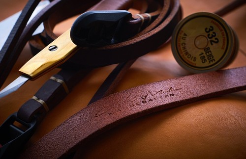 C.K Mike handcrafted Peak Design Anchor Horween Leather Camera Strap - Picture 8 of 8