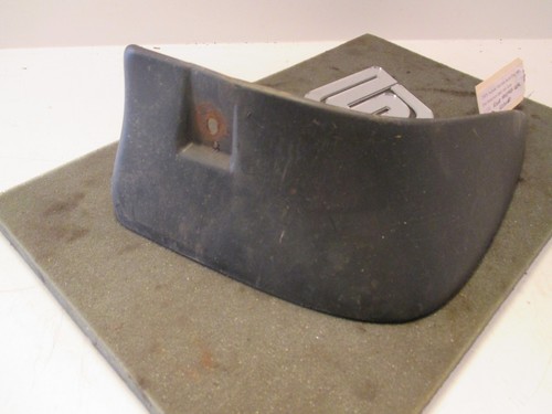 2005 Suzuki Verona passenger rear mud guard splash flap FLAW - Picture 2 of 5