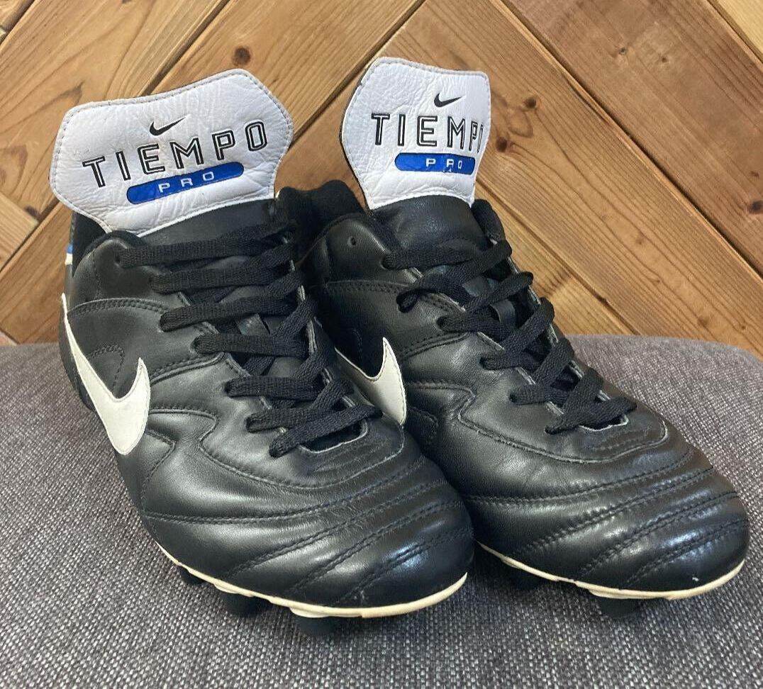 VINTAGE] NIKE TIEMPO PRO 90s Pre-owned soccer shoes US size 10 JP