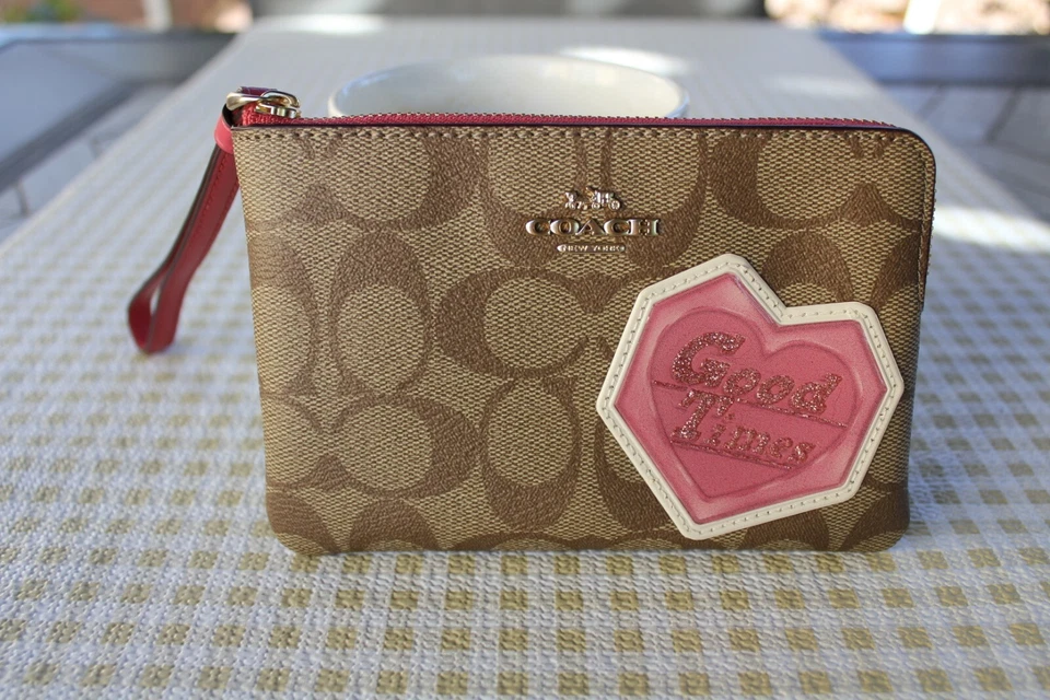 NWT Coach Corner Zip Wristlet In Signature Canvas With Disco Patches C7290 IME7V - Image 3 of 4