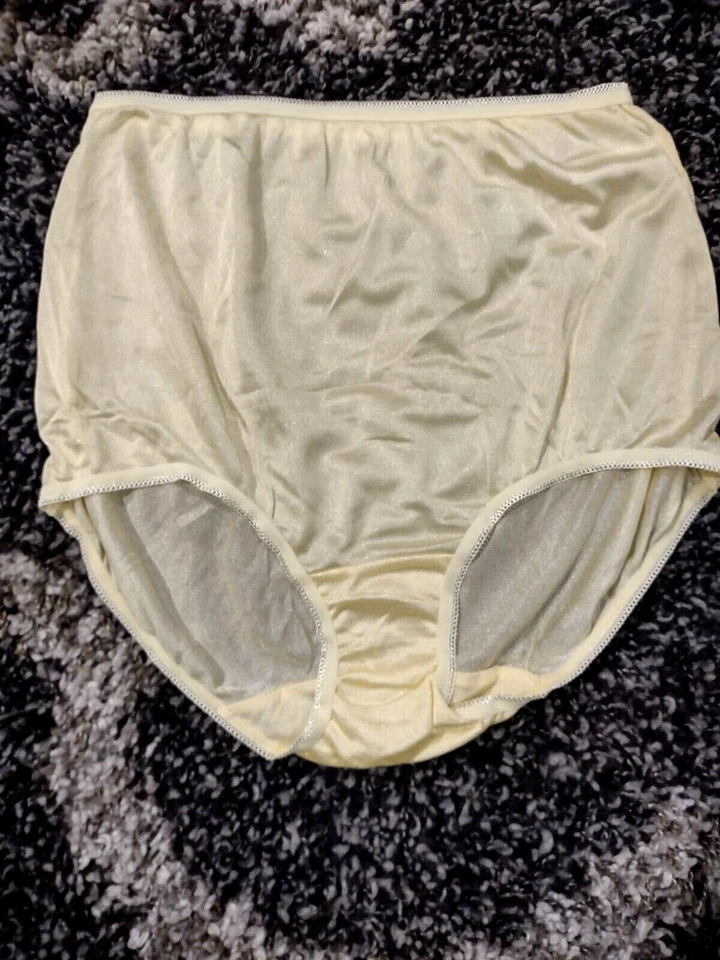 Underscore 100% Nylon Panties Sizes 5-10 - Image 3 of 4