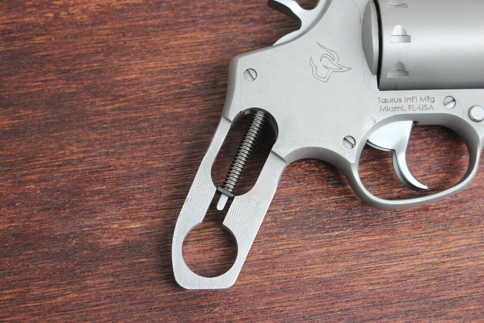 Taurus Tracker Pearl Grips for Revolver Model 617 627 692 992 Black ...