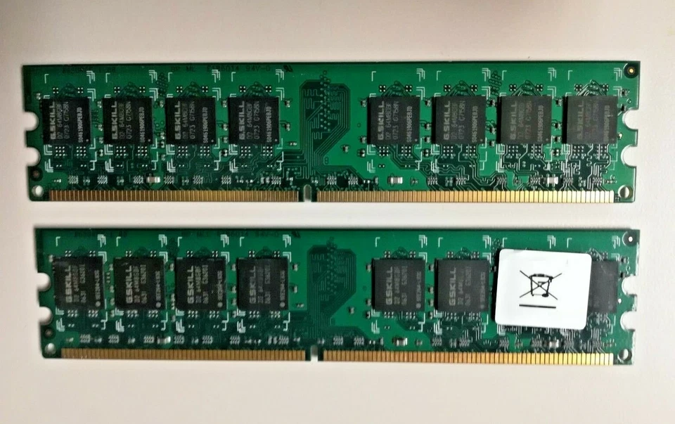 G.Skill PC2-4200 2 GB (2 x 1GB) DDR2 SDRAM Memory F2-4200PHU1-1GBNT 2 Sticks - Image 3 of 3
