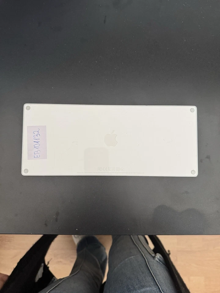 Apple Magic Keyboard Tastiera Wireless - Bianca (MK2A3T/A) - Immagine 2 di 3