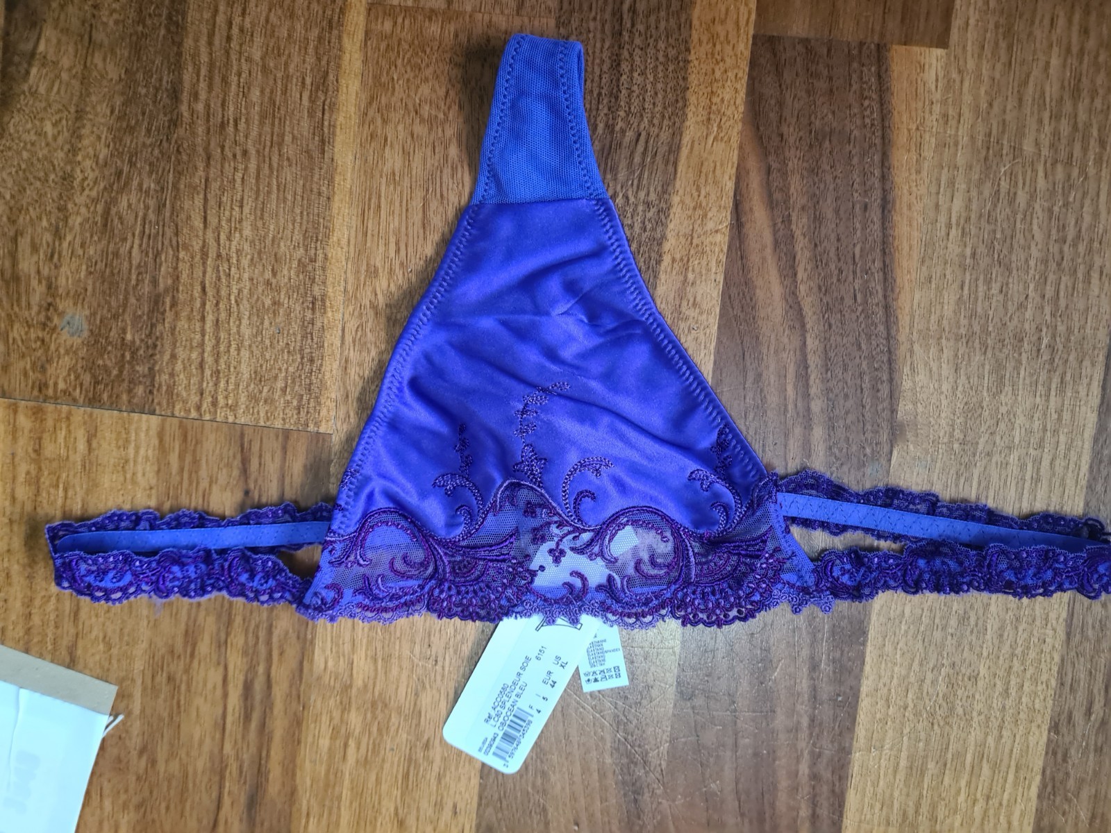 Lise Charmel 'Splendeur Soie Violet Silk Thong