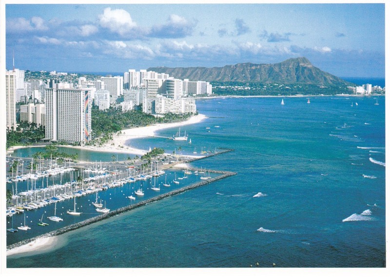 Waikiki Beach and Diamond Head, Honolulu, Hawaii