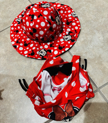 Disney Minnie Mouse Girls Red Polka Dot One-Piece Swimsuit & Sun Hat Set 2T