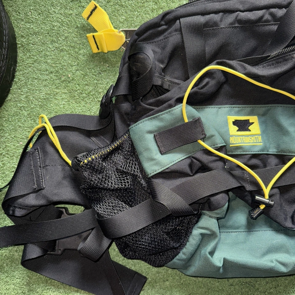 MOUNTAINSMITH Negro/Amarillo Cintura Lumbar Riñonera Bolso Senderismo Foto 2 de 4