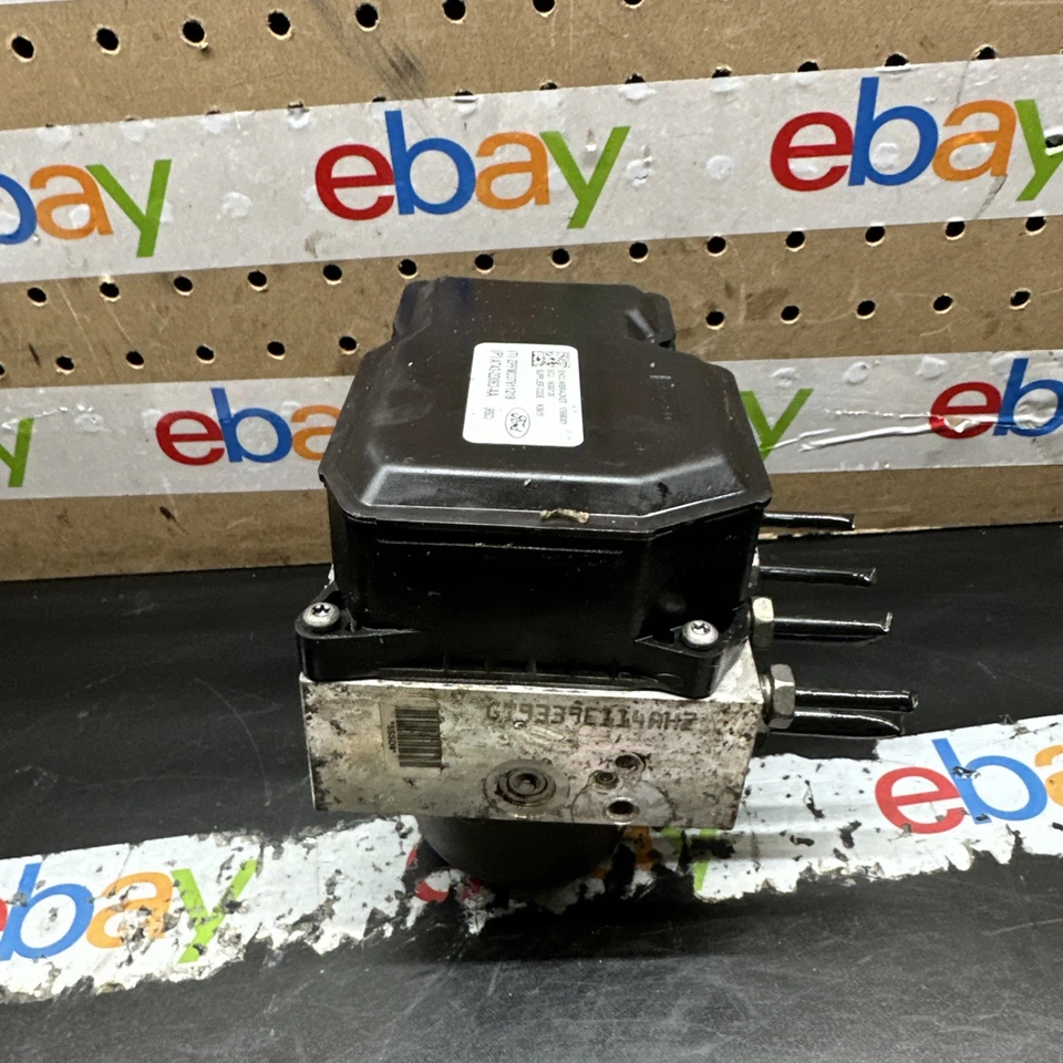 Ford Edge 2010 ABS bomba de freno antibloqueo y módulo Foto 2 de 4