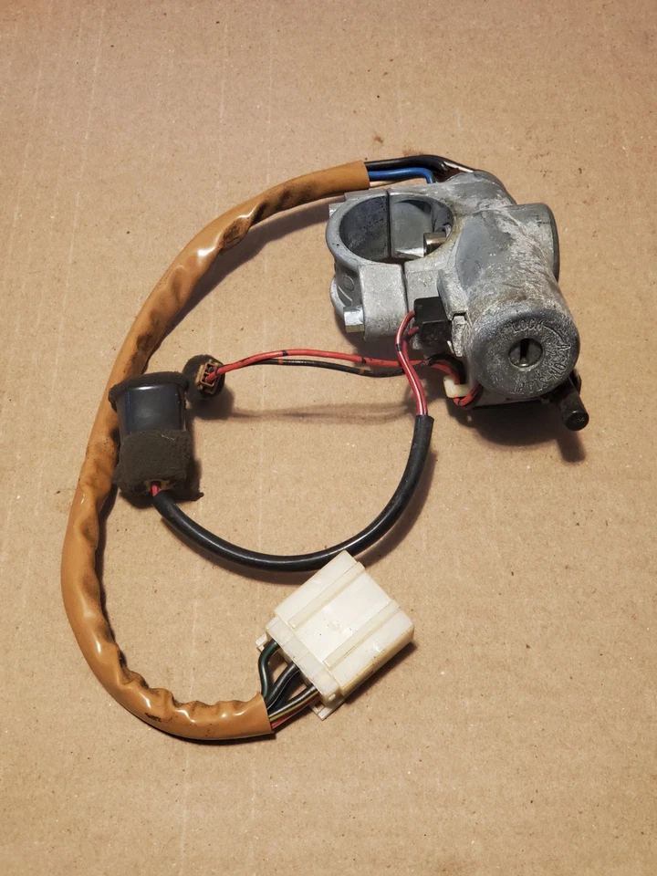 89-94 NISSAN 240SX S13 HATCHBACK Cerradura de encendido, puerta, maletero y guantera JUEGO COMPLETO Foto 3 de 4