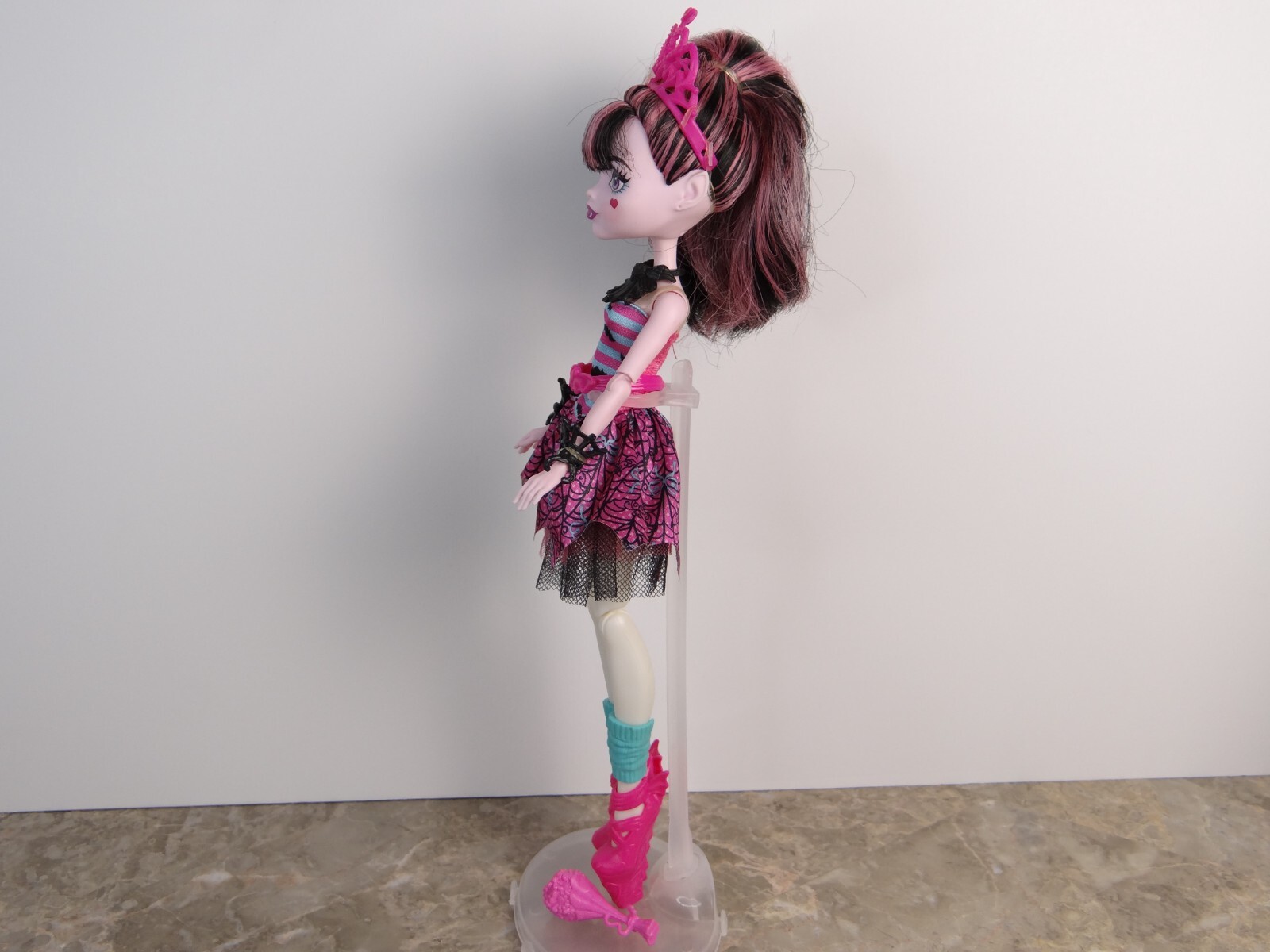 Monster High Draculaura Ballerina Ghouls Doll Flower Bouquet