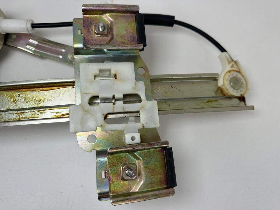 Conjunto de motor y regulador de ventana Pontiac Bonneville 2000-2005 FR Dorman Foto 2 de 4