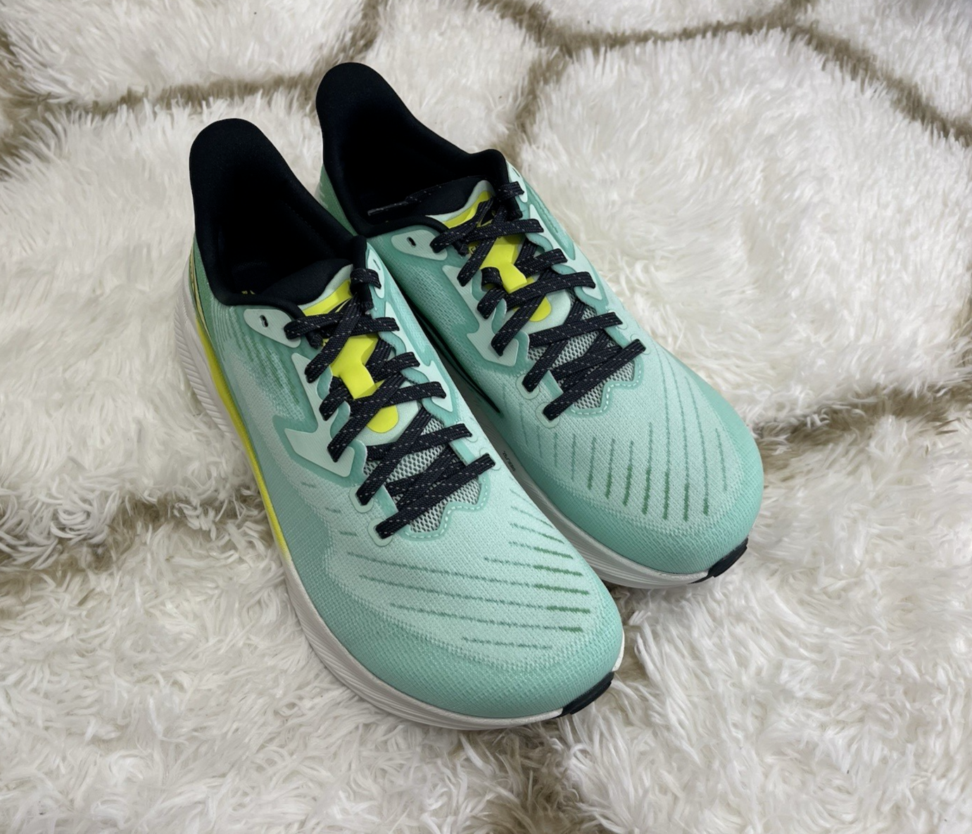 New Altra Experience Flow Womens Size 10 Running Shoes in Mint