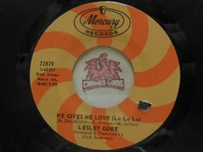 Lesley Gore – He Gives Me Love / Brand New Me, 45 RPM VG (1M)
