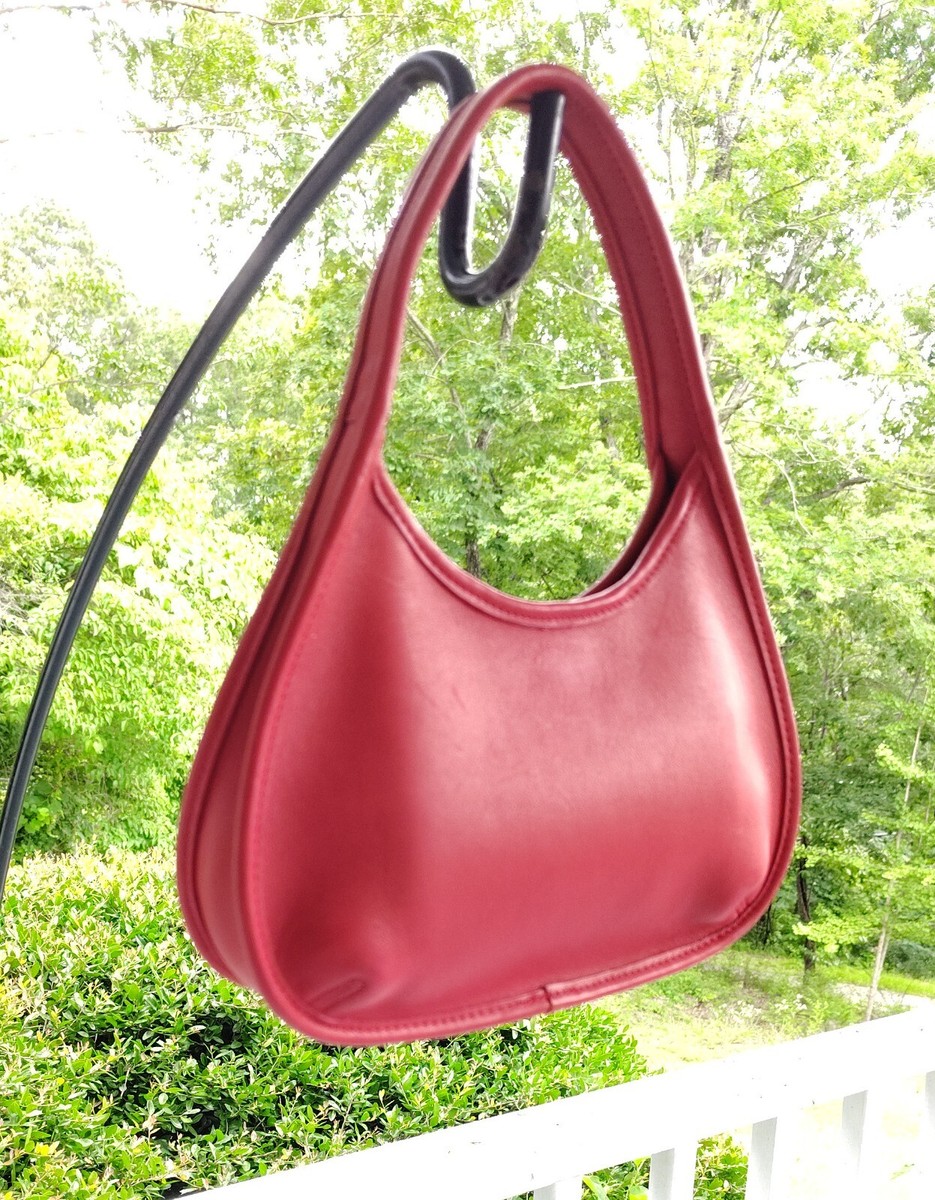 美品✿COACH✿ミニシグネチャー　ショルダーバッグ✿ホーボーバッグ　赤 希少・美品】COACH コーチ ミニシグネチャー ホーボー ショルダー