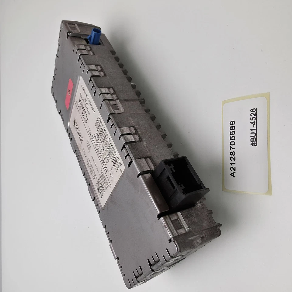 2012-2018 Mercedes-Benz SLK250 SIRIUS SATELLITE RADIO RECEIVER A2128705689 - image 3 of 4