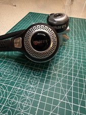Mares Abyss MR 22x Regulador de Buceo con Manguera MiFLex - Yugo
