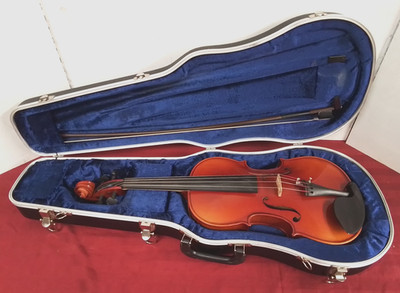 Leon Aubert Model R831-15, Stradivarius Style, Adv Viola 15''