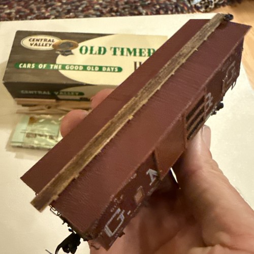 Central Valley Holz HO Güterwagen Bausatz - braune Seitentür - Modelleisenbahnwagen - Bild 5 von 9