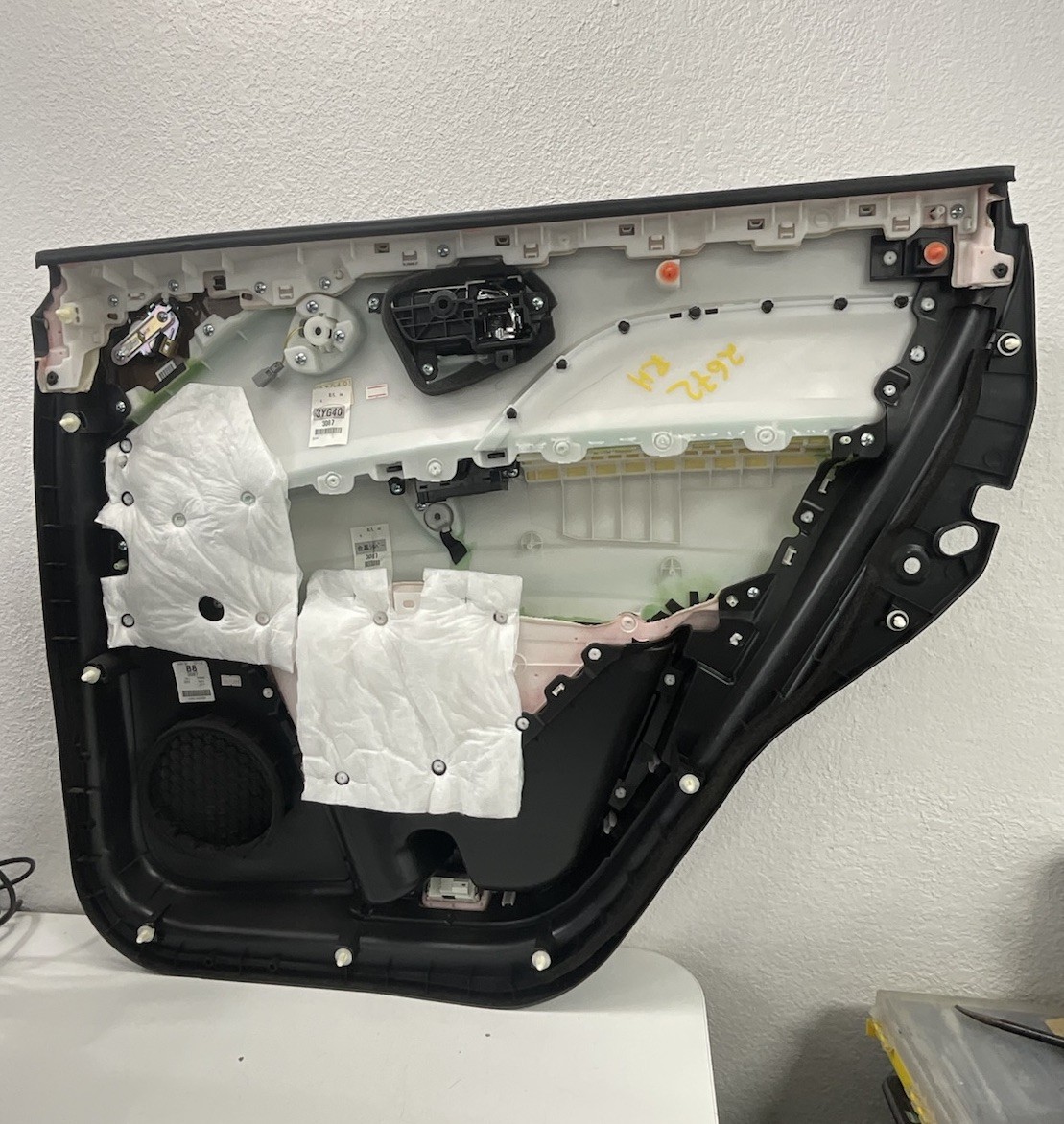 2019 Infiniti QX80 REAR Right Interior Door Panel Cover 809761LAOA OEM