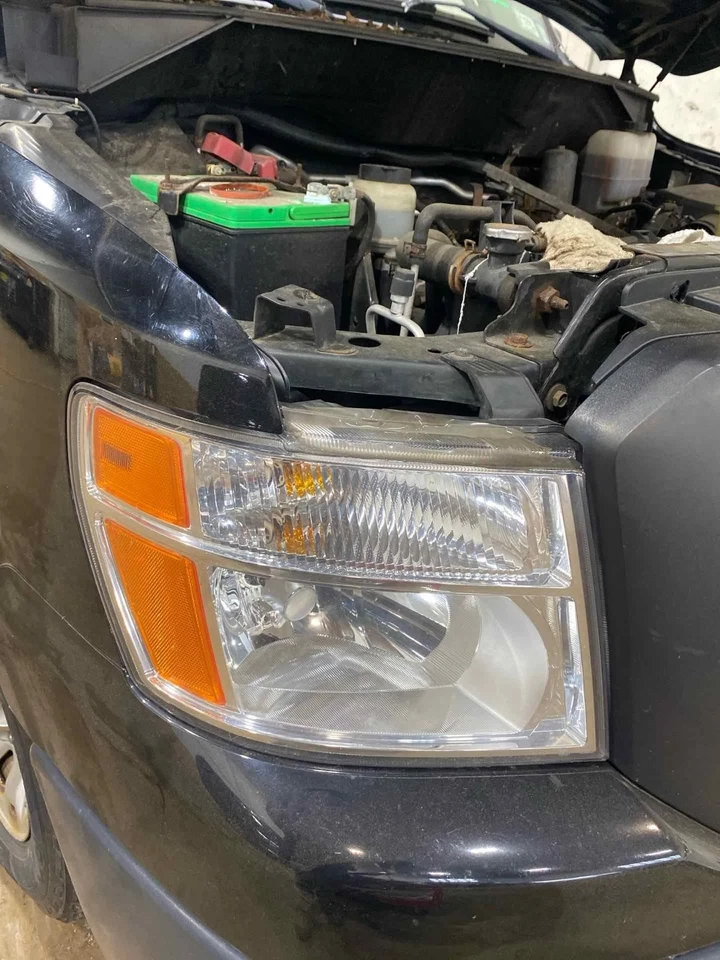 12-21 NISSAN NV 1500 Headlamp Assembly Passenger Side Right Foto 2 de 4