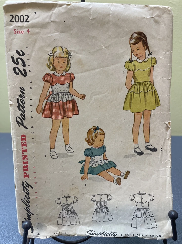 Vintage 1947 Simplicity 2002 Girls Size 4 Dress Scalloped Shaped Seamed Bodice - Image 4 of 4