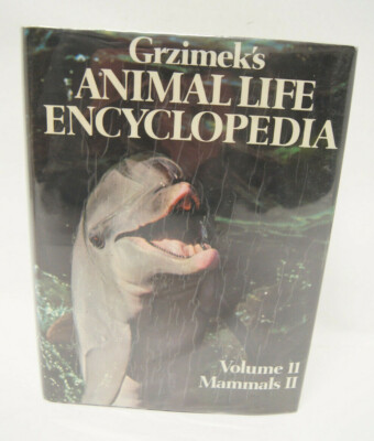 Dr. Bernhard Grzimek's Animal Life Encyclopedia Book 1975 Volume