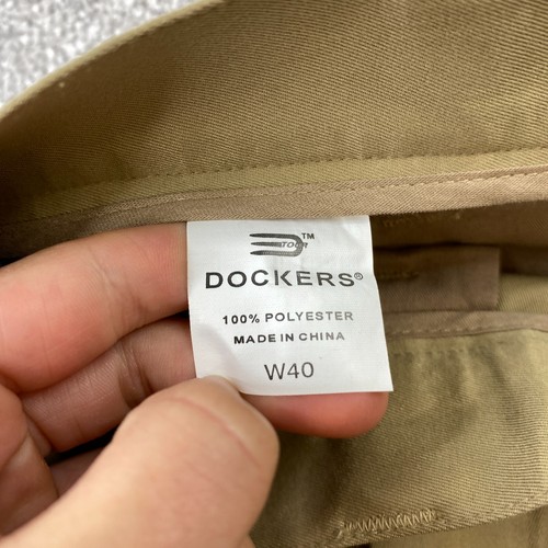 Dockers Tour Chino Shorts Men's Size W40 Tan Slash Pocket Pleated Casual Poly - Picture 6 of 9