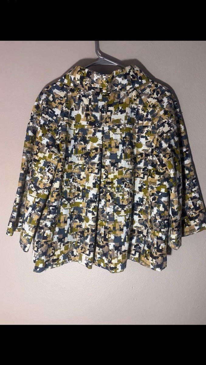 Regalia Handmade Scallop Carcoat, size M View 3