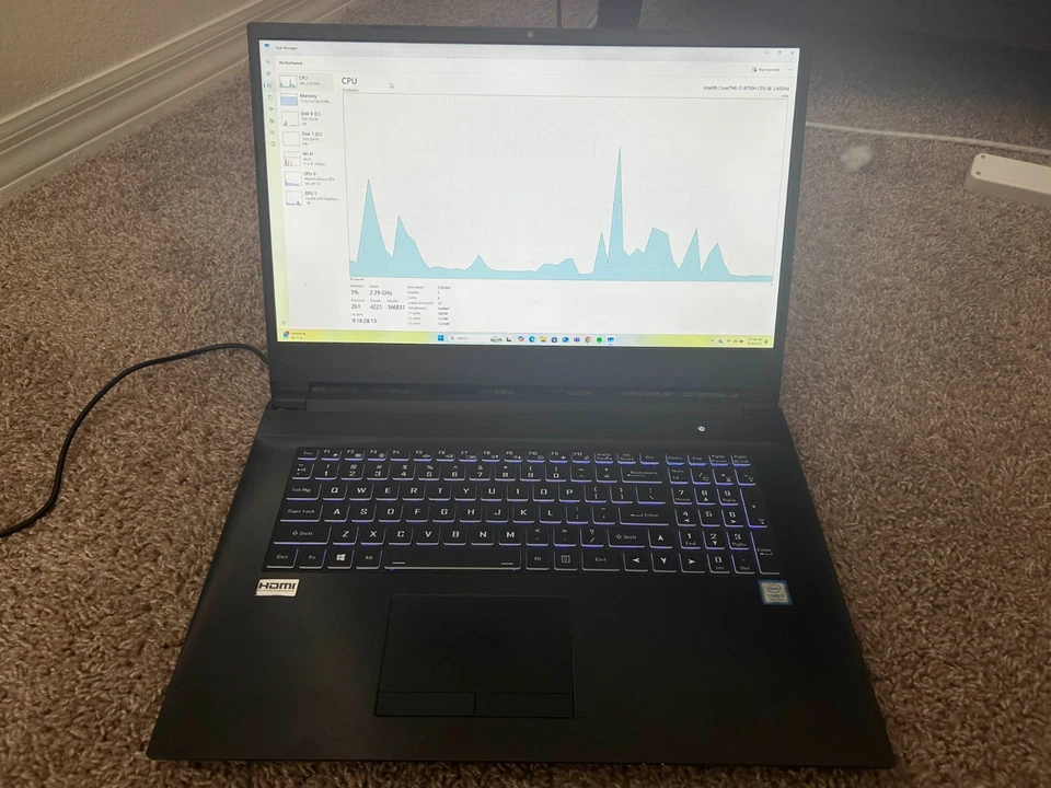 SSD CLEVO NH70RD — i7-9750H / RTX 2060 / 16 GB / 2×1 TB — Excelente Estado Foto 2 de 4