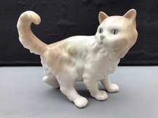 PORCELAIN STANDING  CAT   LIKE NAO 