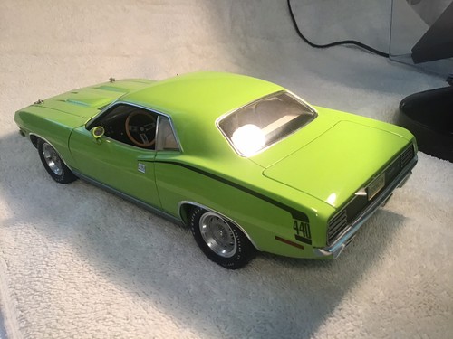 1/18 Ertl Supercar Highway 61 Plymouth Coda Suelto Sin Caja - Imagen 3 de 6