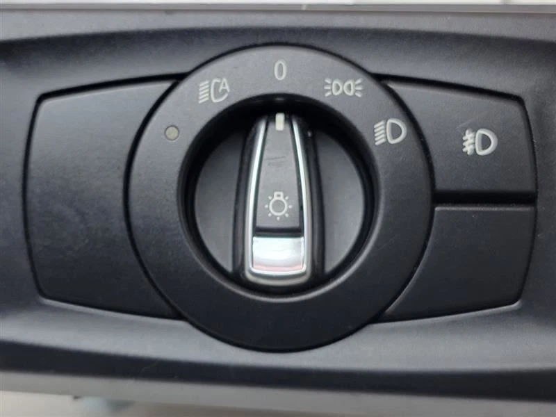 2011 BMW 328I E90 ВЫКЛЮЧАТЕЛЬ ЛАМПЫ 9 169 398 - Изображение 2 из 4