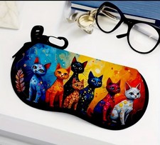 LADIES QUIRKY ?CAT PRINT? NEOPRENE  CLIP ON SECURE GLASSES CASE  ??BNWT