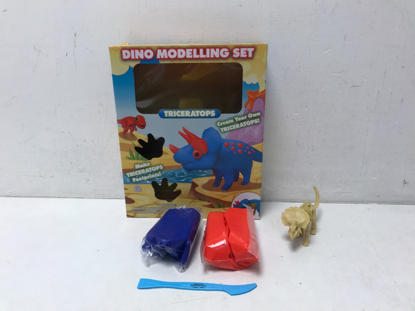 Dinosaur Modelling Playset Triceratops