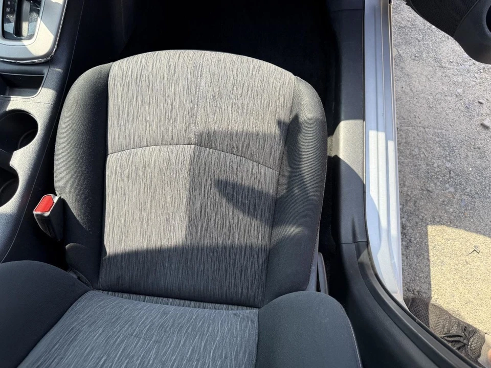 Nissan Sentra 2014-2015 asiento delantero derecho pasajero tela negro Foto 3 de 4