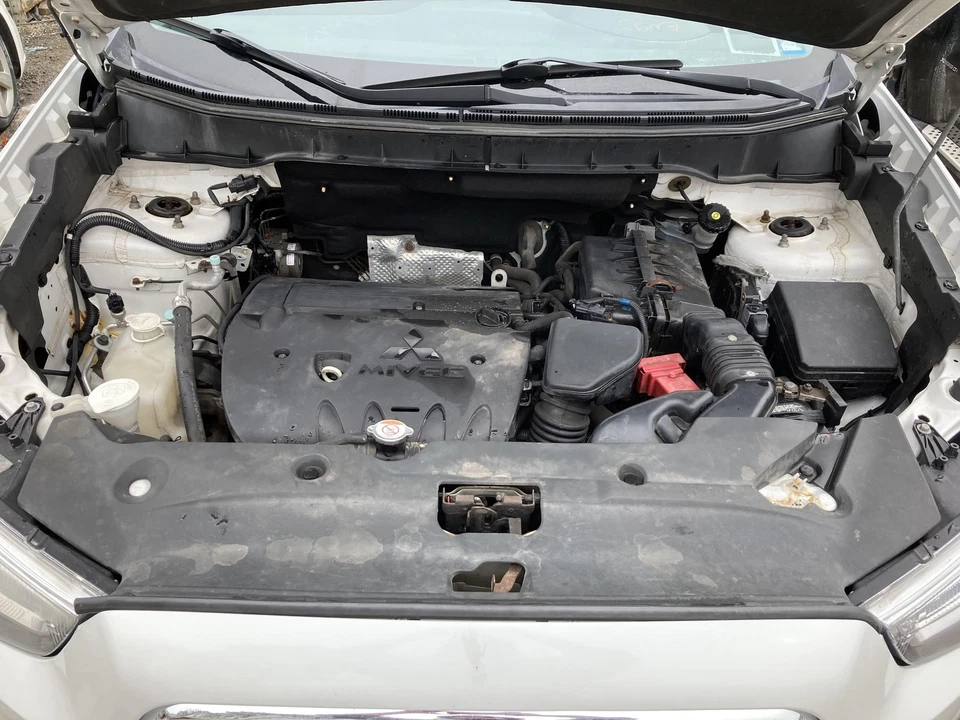 15 OUTLANDER SPORT Rear Bumper Reinforcement (REBAR ONLY) Foto 3 de 4