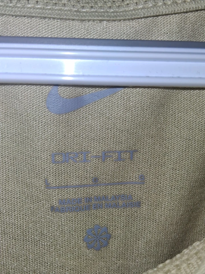 Charlotte 49ers Nike Dri-fit Cotton  Shirt Large Gold Londsleeve Shirt - Image 4 of 4