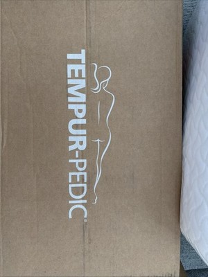 Tempur-Pedic Cloud Standard Pillow - White New In Box  Plastic Wrapped