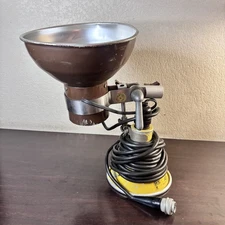 Vintage Smith Victor A5 Photographic Light Fixture + Speedotron 4 (no bulbs)