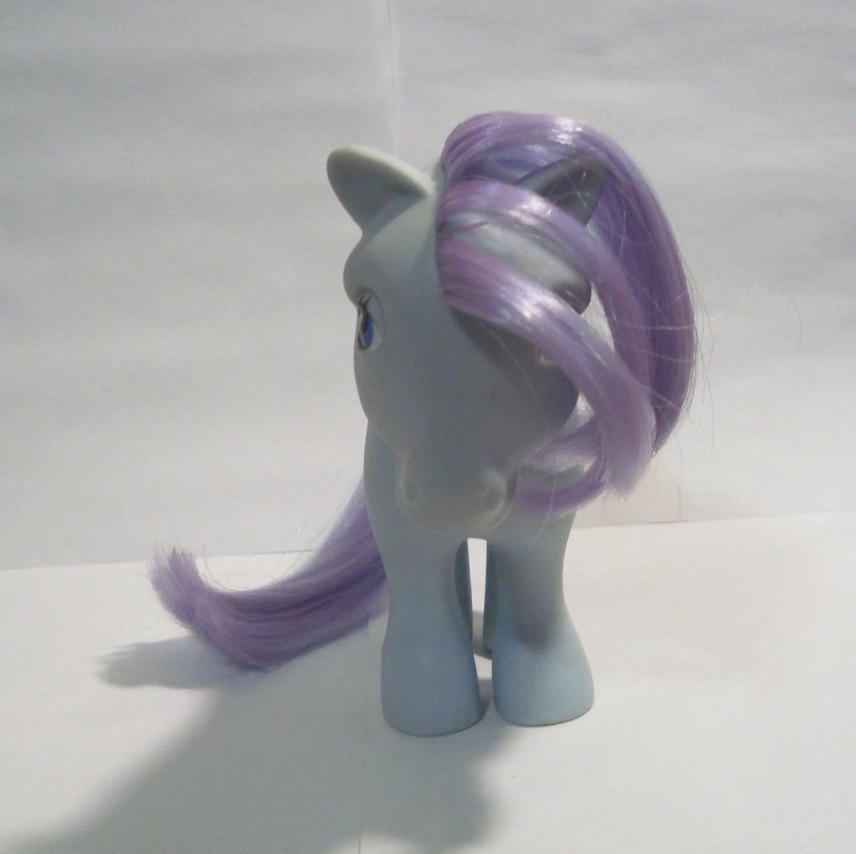 Vintage G1 Hasbro My Little Pony Earth Pony Blue Belle Concave