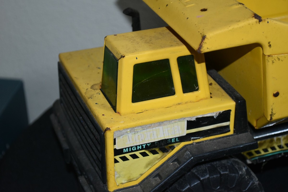 VINTAGE large TONKA pressed steel MIGHTY Diesel Yellow Dump truck