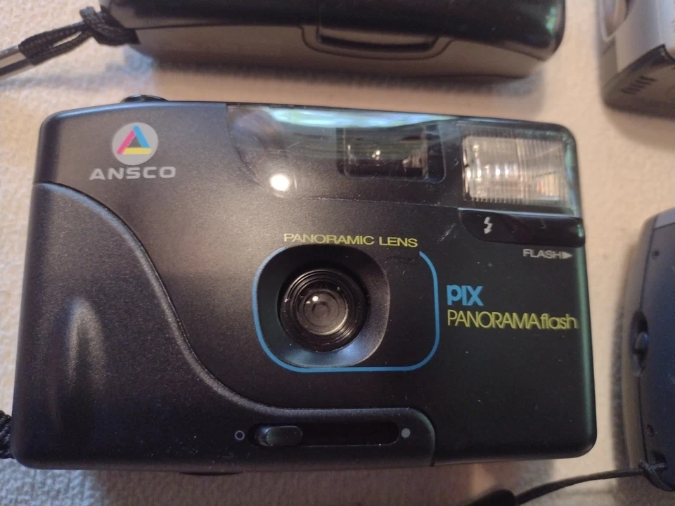 Cuatro cámaras Kodak Ansco Polaroid de 35 y 28 mm vendidas en grupo Foto 4 de 4